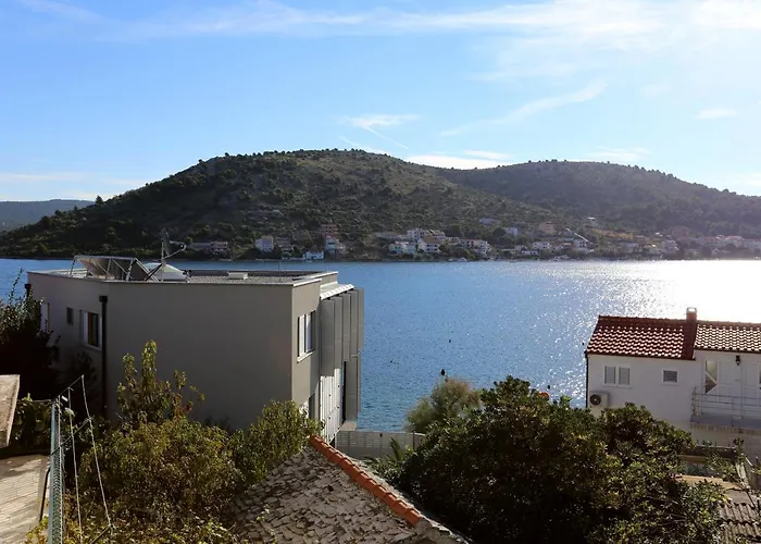 Apartment 10338b Rogoznica (Sibenik-Knin)