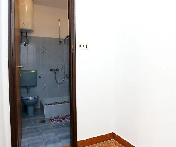 10338b Rogoznica (Sibenik-Knin)